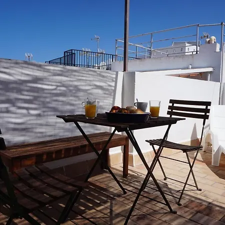 Impluvium Conil-terraza Privada-parking- Mayores De 25 Anos *