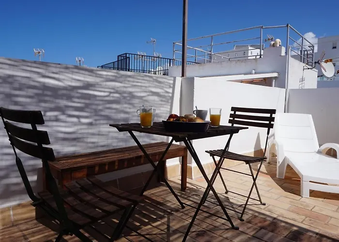 Impluvium Conil-terraza Privada-parking- Mayores De 25 Anos *