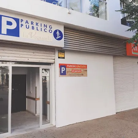 Impluvium Conil-terraza Privada-parking- Mayores De 25 Anos