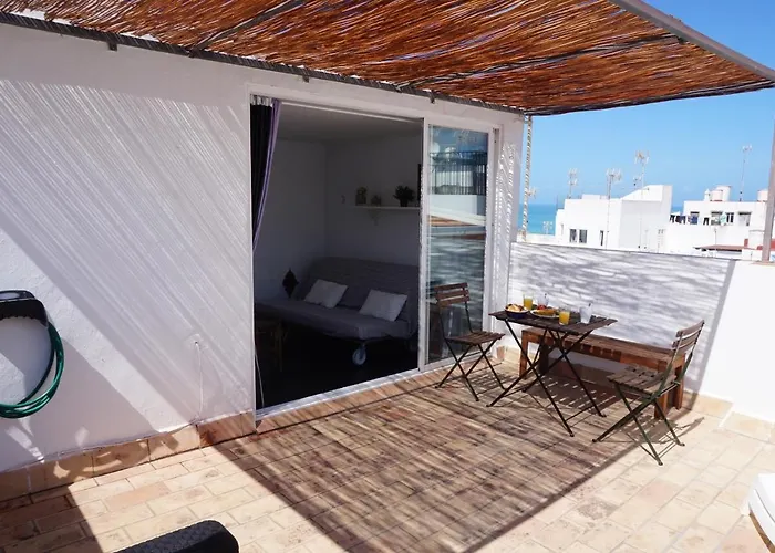 Impluvium Conil-terraza Privada-parking- Mayores De 25 Anos * Conil De La Frontera