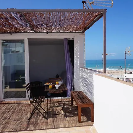 Impluvium Conil-terraza Privada-parking- Mayores De 25 Anos Lägenhet *